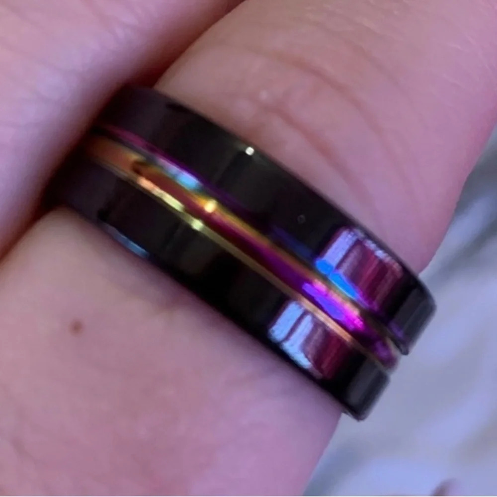 Flashy Tungsten wedding band/ fashion ring. - Picture 2 of 3
